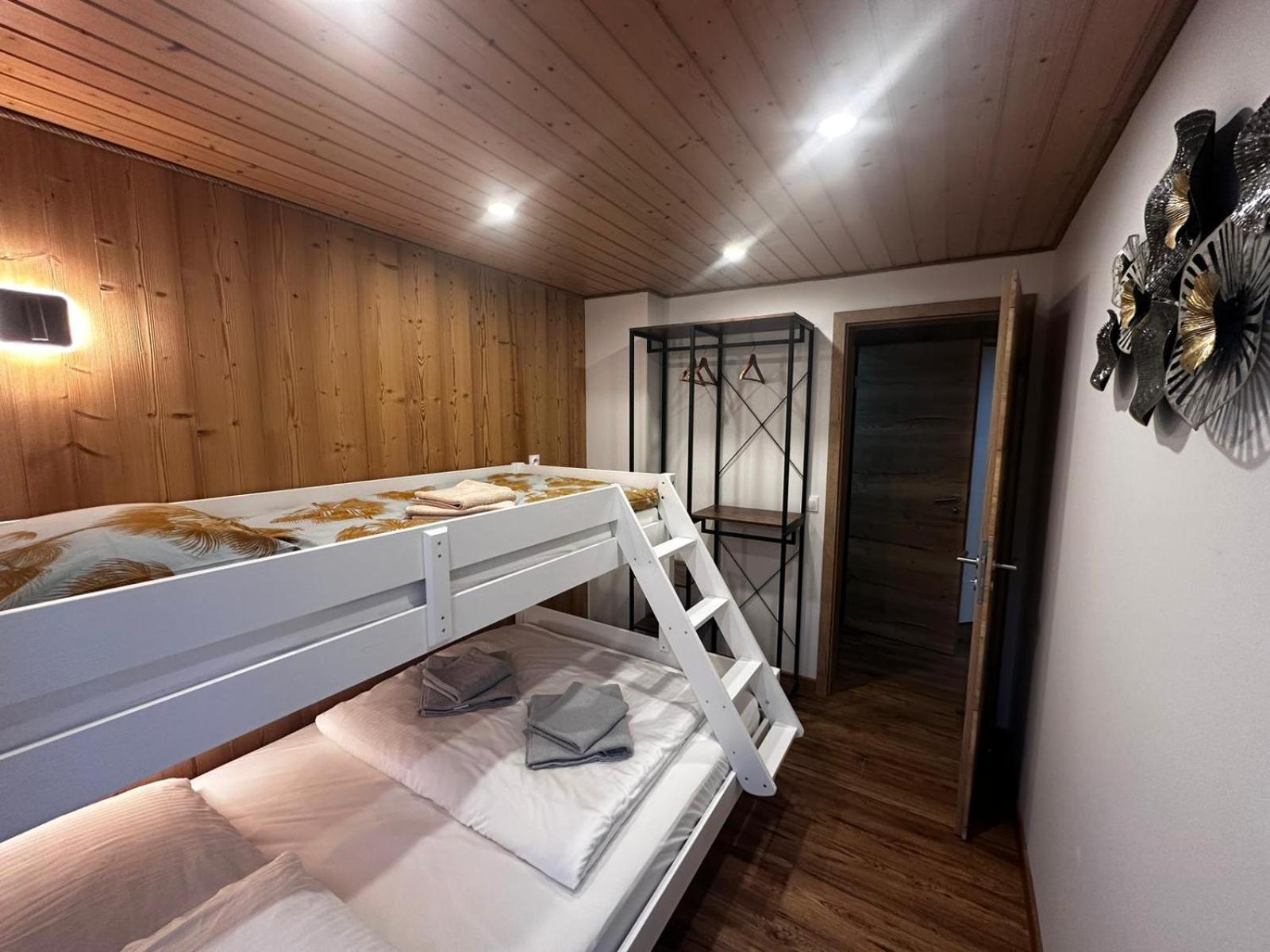 Les Chalets Bambi & Jacuzzi Privatif La Bresse Kamer foto