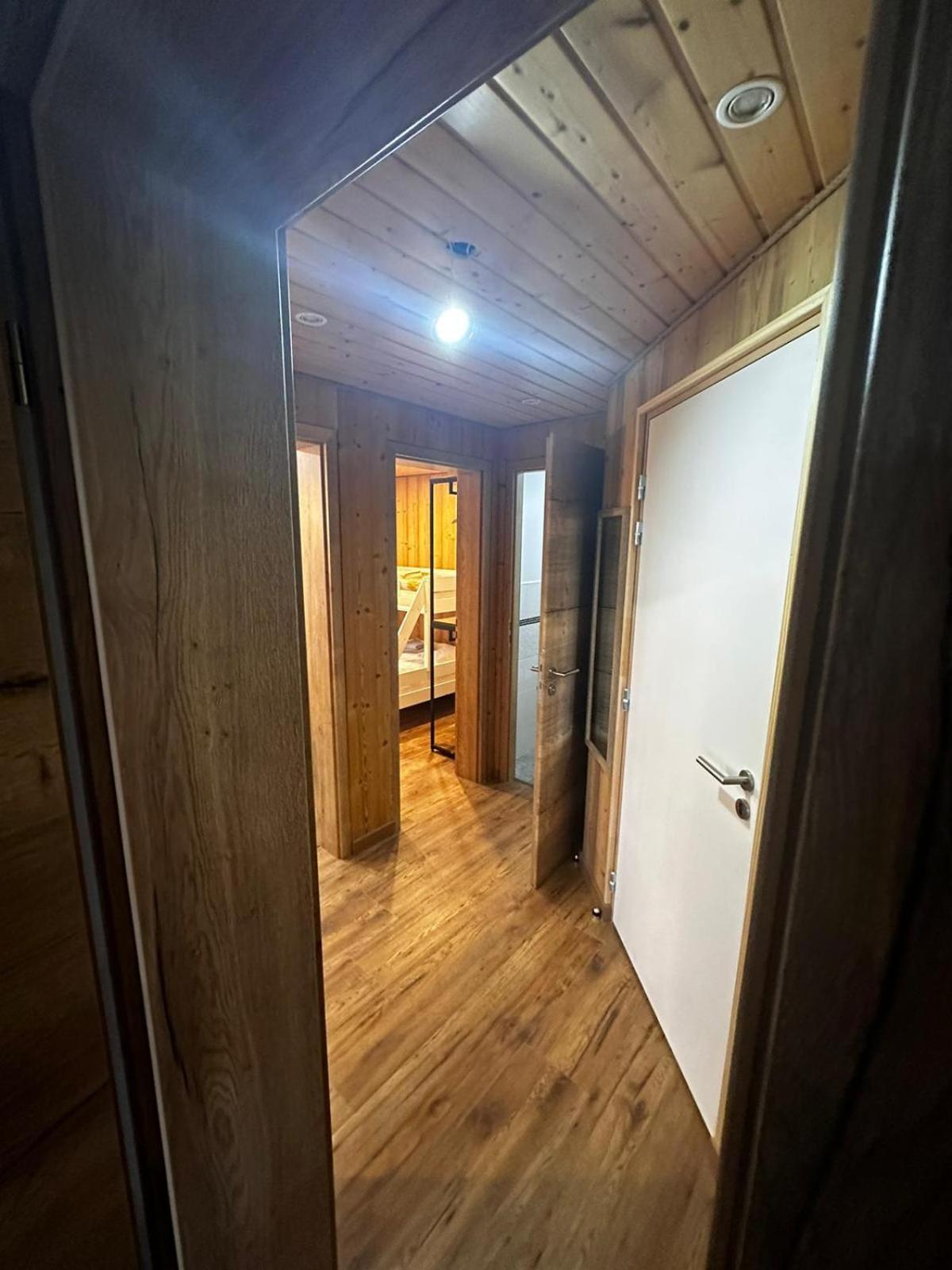 Les Chalets Bambi & Jacuzzi Privatif La Bresse Kamer foto