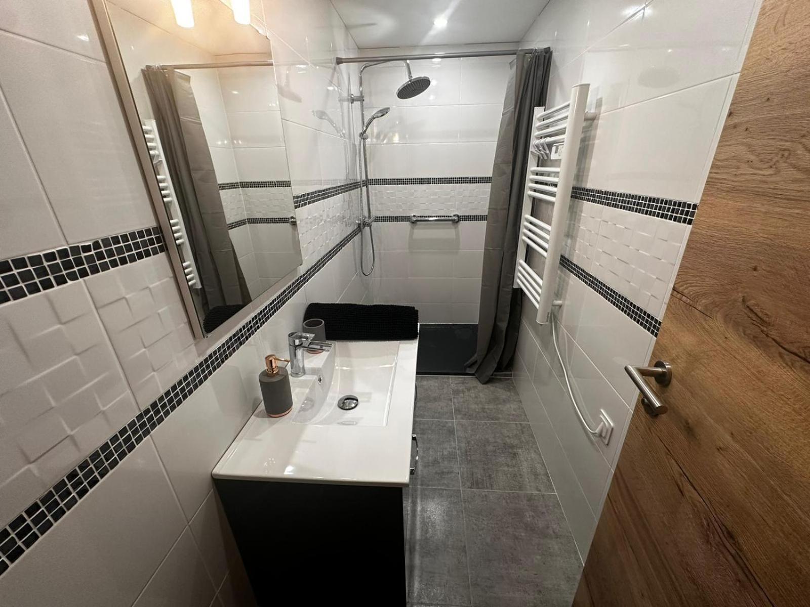 Les Chalets Bambi & Jacuzzi Privatif La Bresse Kamer foto